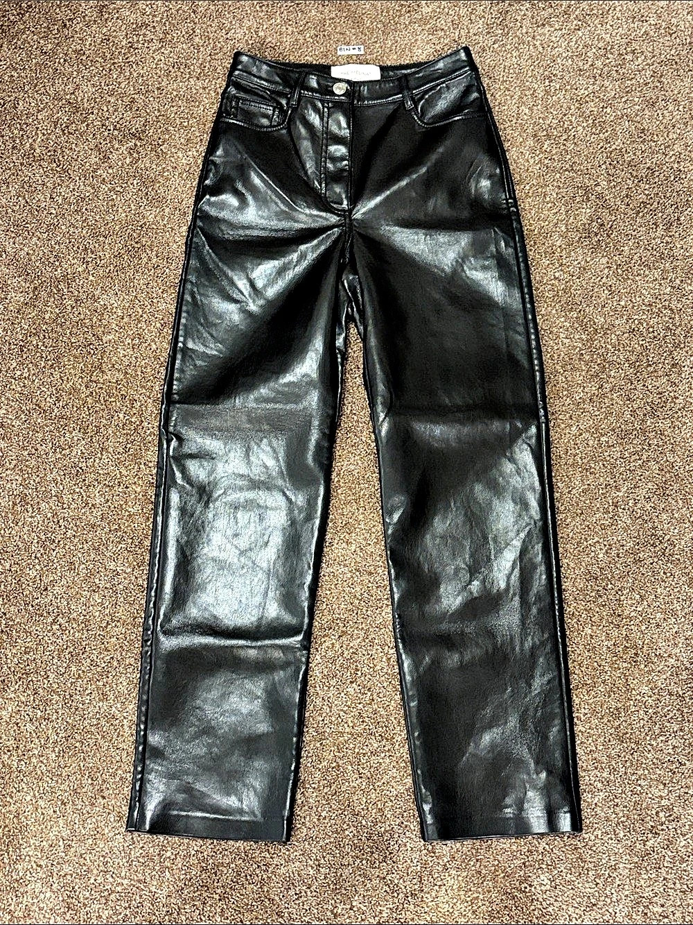 Wilfred The Melina Pant Straight Leg Pants Black Size 0
Leather look, but they’r